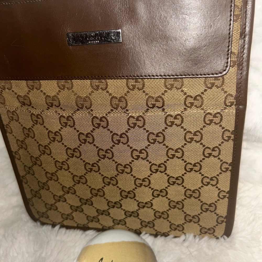 Gucci GG Canvas Messenger Bag - Picture 15 of 15